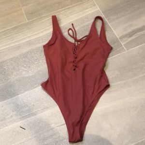 One piece swim suit